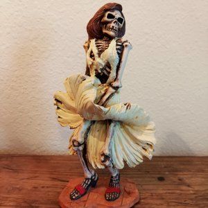 Skeleton Marilyn Monroe Figurine